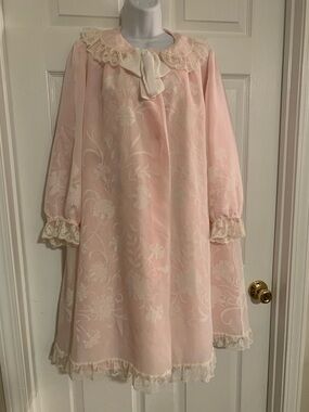 Vintage Midcentury Peignoir Set